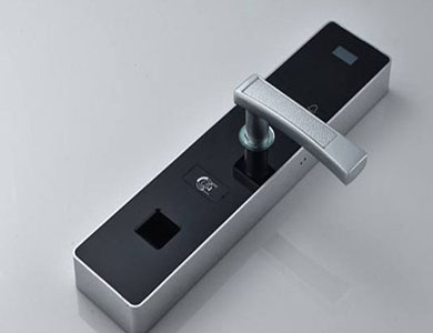 满城24小时上门开锁公司